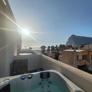  Apartment Mare E Terra Fronte Mare